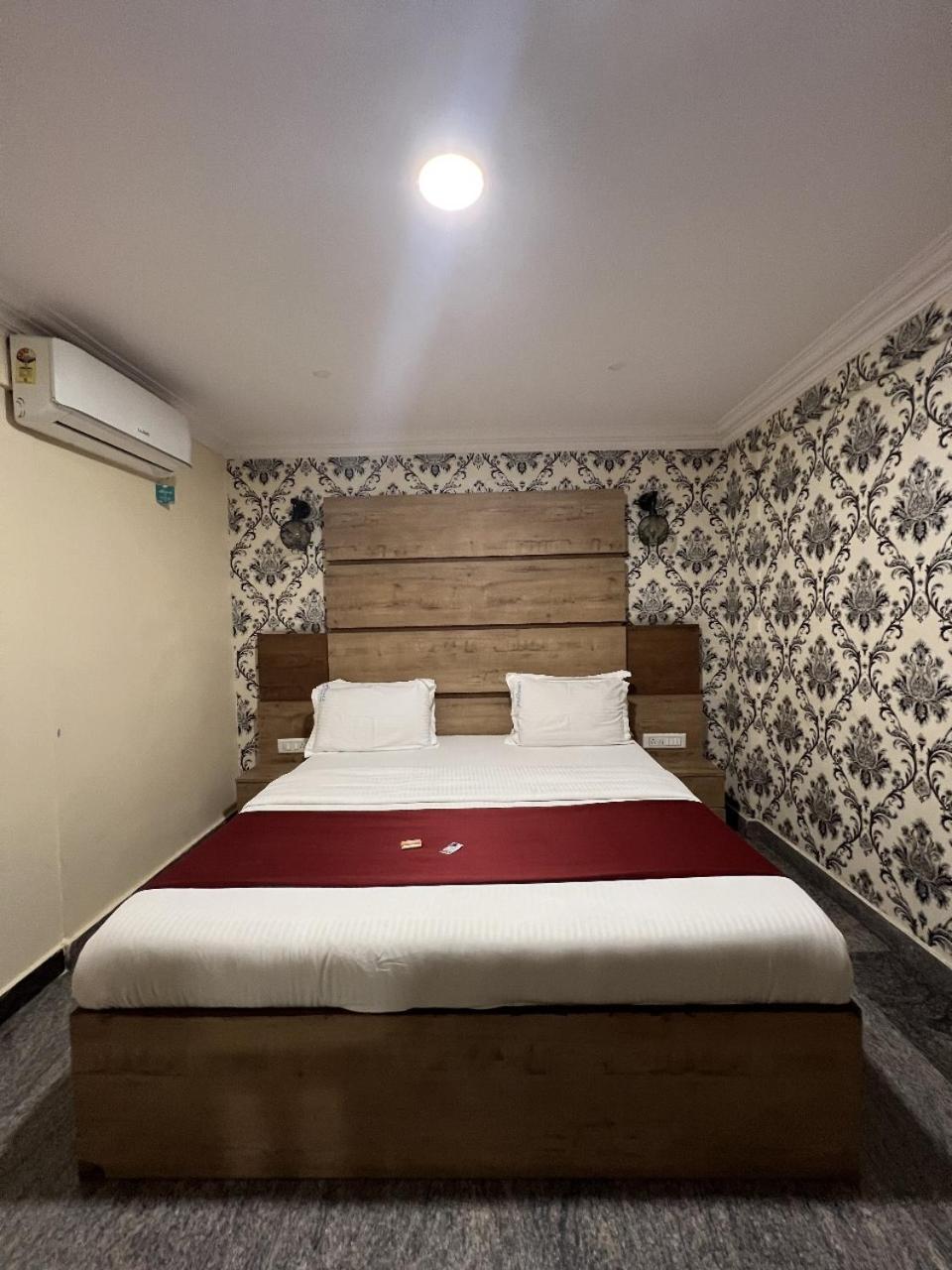 Dreamz Lodge Bangalore Exterior photo